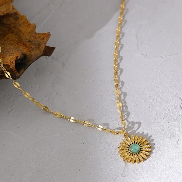 Jewelry - New 18K Gold Plated Sunflower Natural Stone Necklace